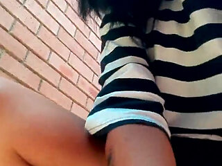 Big-ass Squirts outside