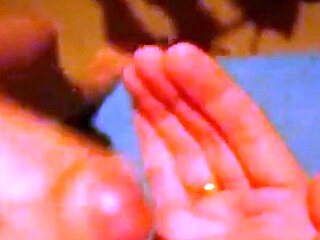 Amateur Webcam Masturbation and Cum