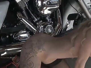 Claudia Mac - Photoshoot Backstage VR 186