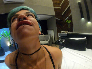 Bisexual Argentina Debuts for the First Time with a Colombian