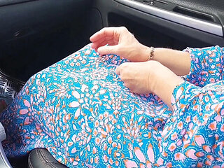 Amateur Blonde MILF Wife Gets Her Feet and Pussy Worshiped in Car