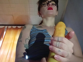 Stepmommy Gives U JOI