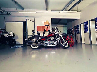 Daisy Lee in Moto Garage