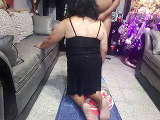 My neighbor's grandma gives me a great blowjob