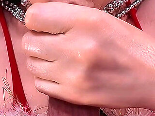 Santa's Shiny Surprise: Long Chain Edge to 5 Swallowed Blast