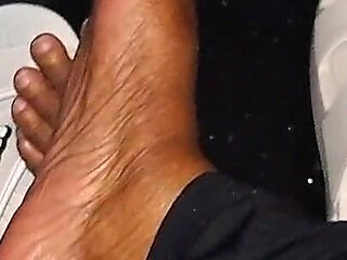 Lulusex First POV Feet Worship Hook up