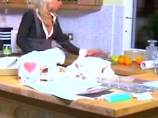 Compilation of sexy bitches!