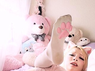 Piss fetish WAM gal solo toys
