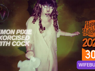 Homemade Halloween Sex by Wifebucket - Demon pixie receiving a huge cock