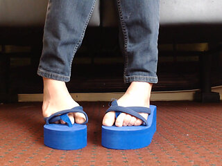 Thick wedge flip flops shoeplay