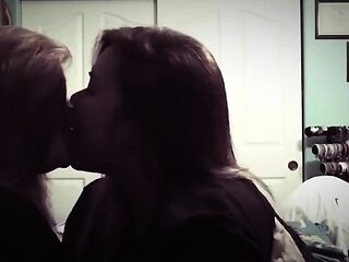 Asian Amateur Lesbians Kissing