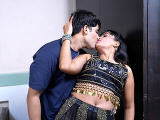 indian husband play game in phone wife trying to seduces her husband doing nude  bely dance full night fuck 8 inch huge cock