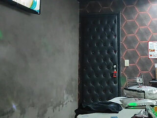 Chubby, Shy, Greedy Girl Giving a Blowjob and Having Sex in a Motel.