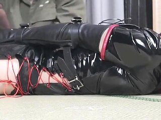 Xr43-teasing a Girl with a Vibrator and Bondage