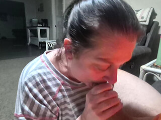 DETERMINED TO GET FAT DICK DOWN HER THROAT (HOT VIDEO)