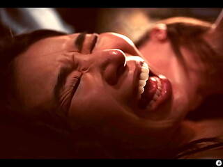 3d Anime Horror Hot Lesbian Vampires Live Action - Asian Girl Gets Home Invaded by Horny Big Tits Vampire