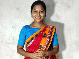 Hot Beautiful girl fingering herself Whenshe is alone in the room Homemade Video