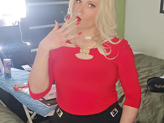 Kylie Rey (shemale) She's Bad She's Hottest Smoking Fetish