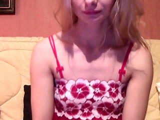 Suzy Blonde Amateur MILF Flashes Tits &amp_ Shakes Ass on Webcam