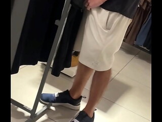 DANDO PRA UM BOY PUTO NO PROVADOR DA LOJA NO SHOPPING. QUASE NOS PEGARAM. - FREE