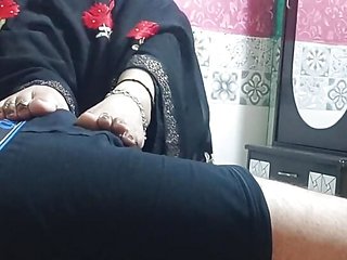 Full Video Orgasm Footjob Comshot on Legs Desi Indian Style, Indian Bhabhi Footjob Comshot on Legs