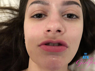 Summer Renee POV Fuck: Blowjob & Creampie in Room After Rainy Explore