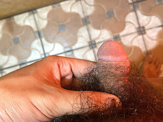 I masturbate in the hot afternoon