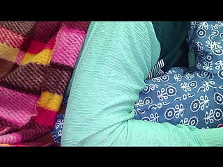 Desi Girl 1st Time Fucked at BF's House in Clear Hindi Audio Full Viral Video