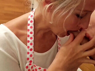 Blonde Amateur MILF Selena701 Enjoys Foot Fetish & Pussy Creampie Pleasure