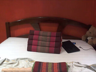 Nueng 91 a Power Wank with Cum, Very Close up