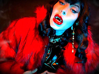 Vampire Queens Kiss Instant, Weak Climax, Femme Fatale, Fur