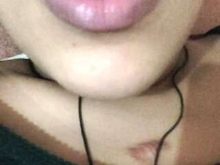 Desi bhabhi ke desi boobs milk bite bhabhi