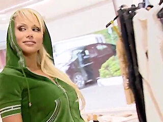 Edelweiss Undresses in the Store to Make You Crazy with Pleasure