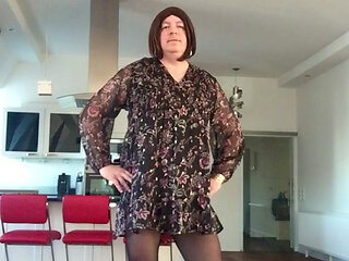 Nicki-Crossdress sexy Dress and Tights and High-Heels