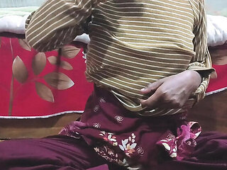 Desi Tasnim Masturbates with Aubergine - Homemade Squirting Orgasm & Creampie Fucking