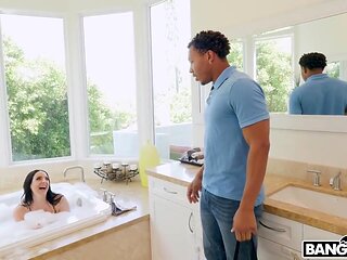 Ricky Bathtub - Ricki White