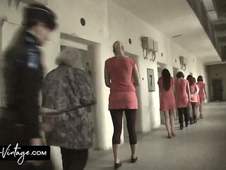 Lucie Lee Gets Fingered in Prison Cell