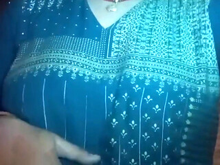 New Bhabhi Having Nude Show with Fingers