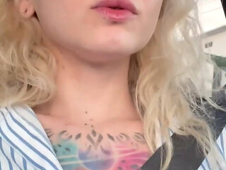 Cant Resist Showing off Myself Even While My Friends Are in the Car