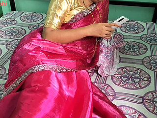 Desi bhabhi Hot sexcy figure sex in red sharee Xxx hindi audio full video