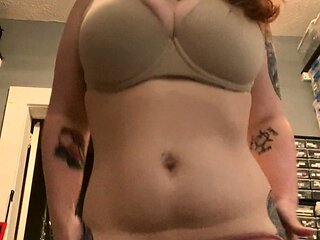 Big boobs milf masturbates with her dildo