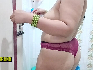 Desi aunty bathroom video leek part 2