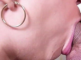 Deep Throat Elegance: Laeris Wet & Wild Blowjob Finale