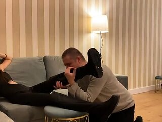 Goddess Ellyah  Boots Worship