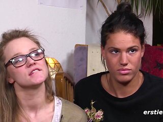 Ersties - Heie Einladung nach Hamburg fr geile Fingerspiele