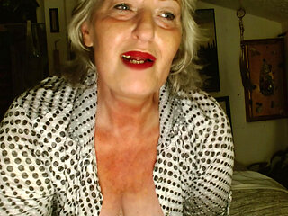 1302 Smoke a cigarette with Mature Smokeshow, DawnSkye1962