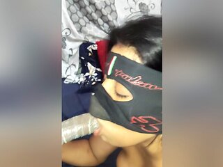 Pizza Delivery Boy Ke Sath Bhabhi Ne Kiya Sex