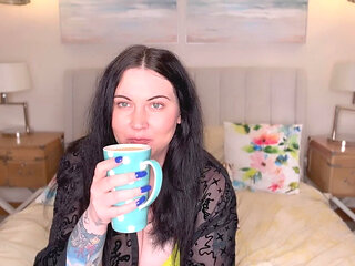 Miss Ffw Gives Humiliating Dick Rating