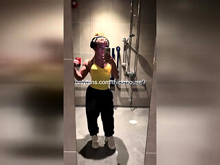 18yo TikTok Thot's Pussy Explodes On Camera! Uncensored Gape