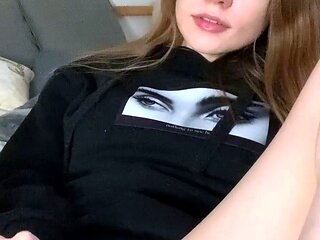 Beautiful Sonya having a horny solo toy masturbation